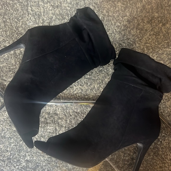 Material Girl Womens Petra Fabric Peep Toe Ankle Fashion Boots, Black, 9 - Picture 7 of 8